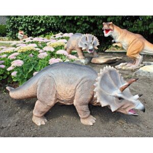 Design Toscano JQ6177 33 1/2 Inch Triceratops Scaled Dinosaur Statue