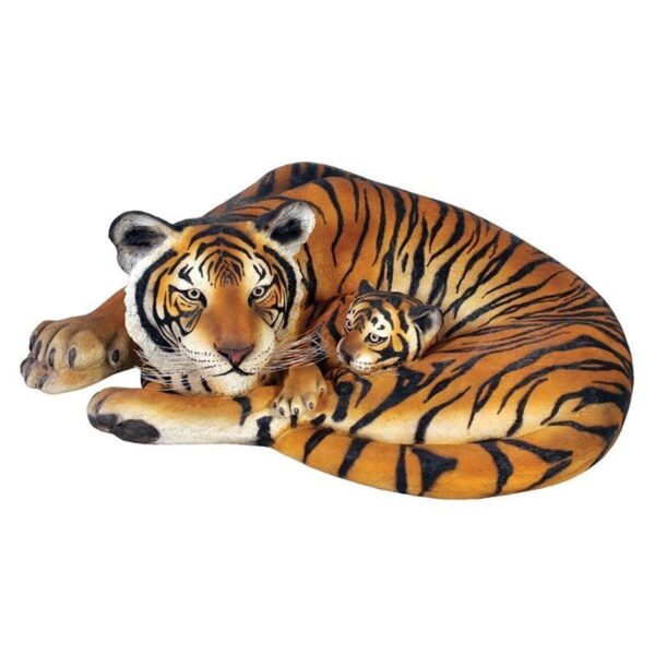 Design Toscano NE120011 49 1/2 Inch Bengal Tigress with Cub Statue